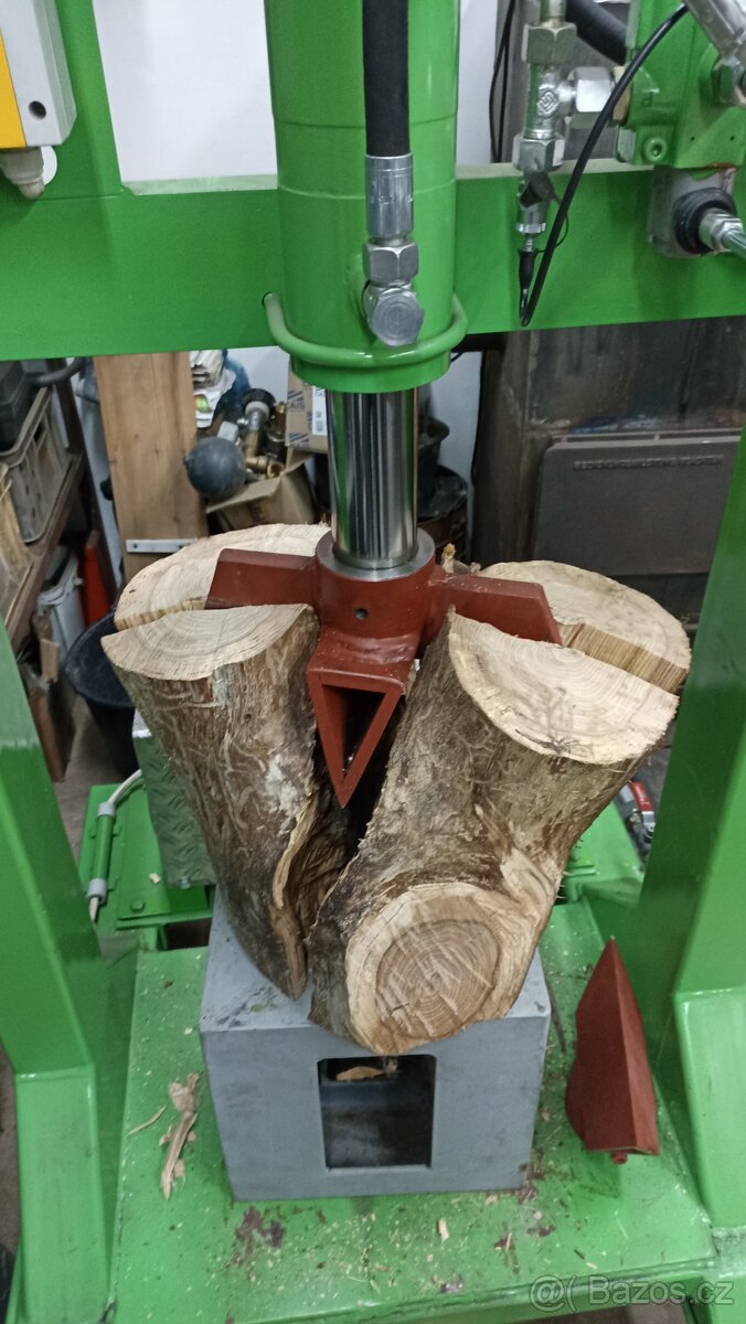 Hydraulický lis štípač - 7