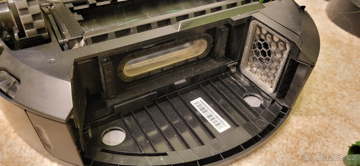 iRobot Roomba i7+ se stanicí Clean Base + příslušenství - 7