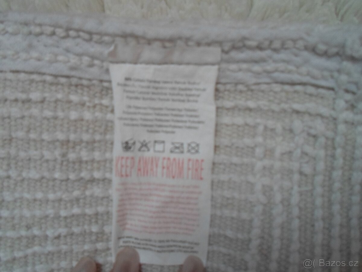 Bílá koupelnová předložka - 7