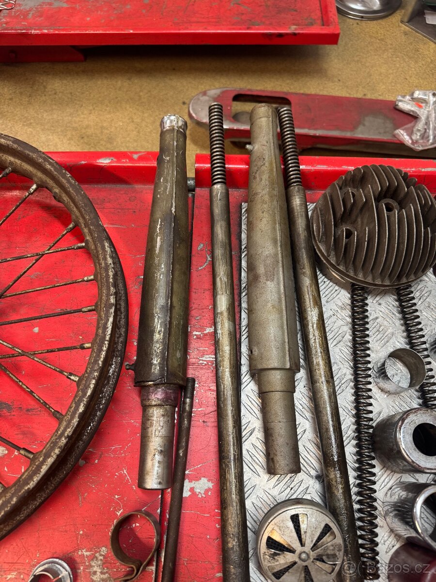 Jawa 250 Pérák - 7