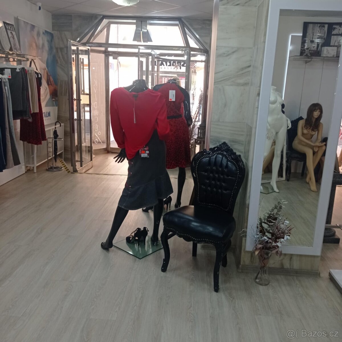 Prodávám nabytek do obchodu. - 7