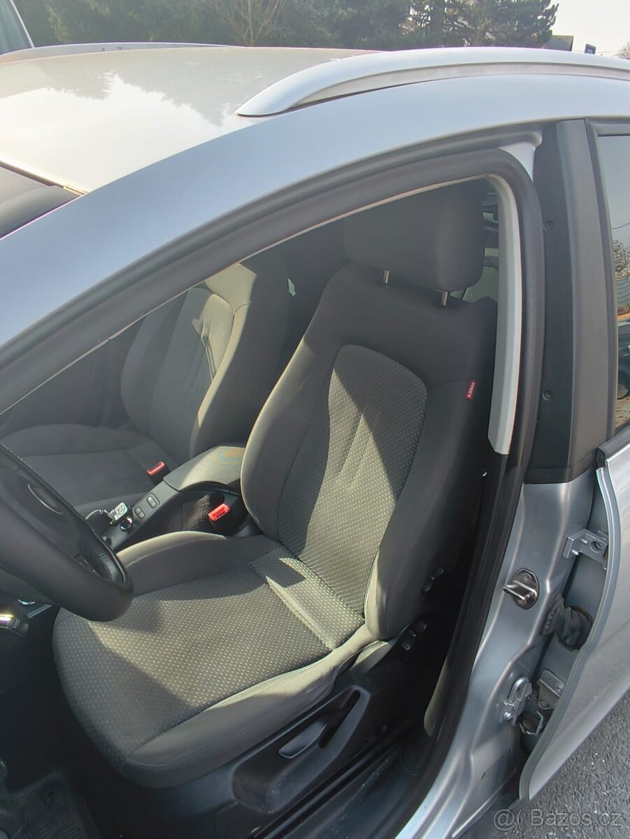 Seat Altea XL 1,6i - 7