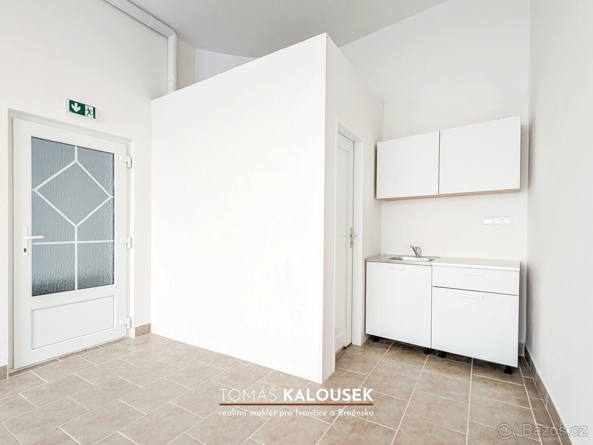 Pronájem: komerční prostor v srdci historických Dolních Koun - 7