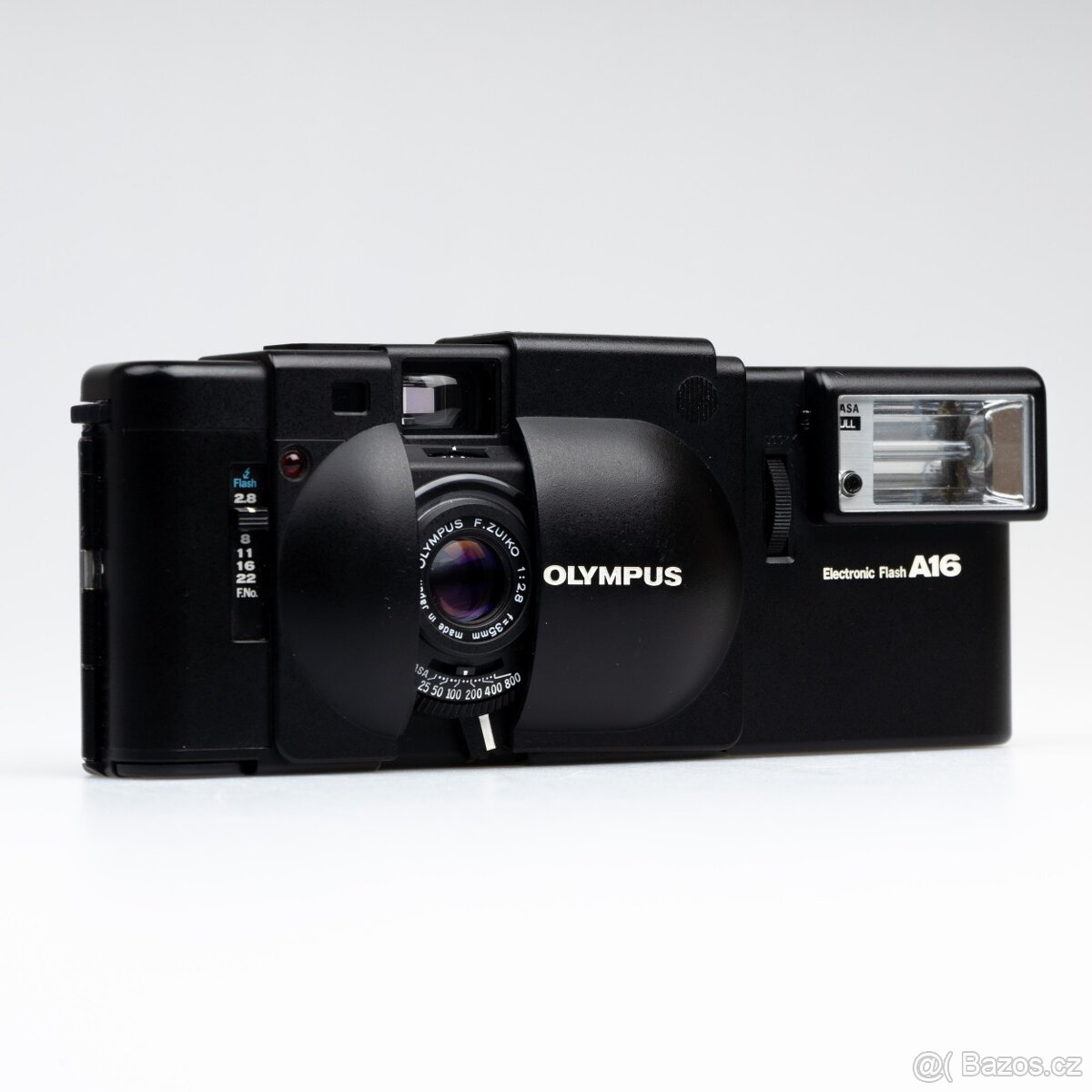 Olympus XA - 7