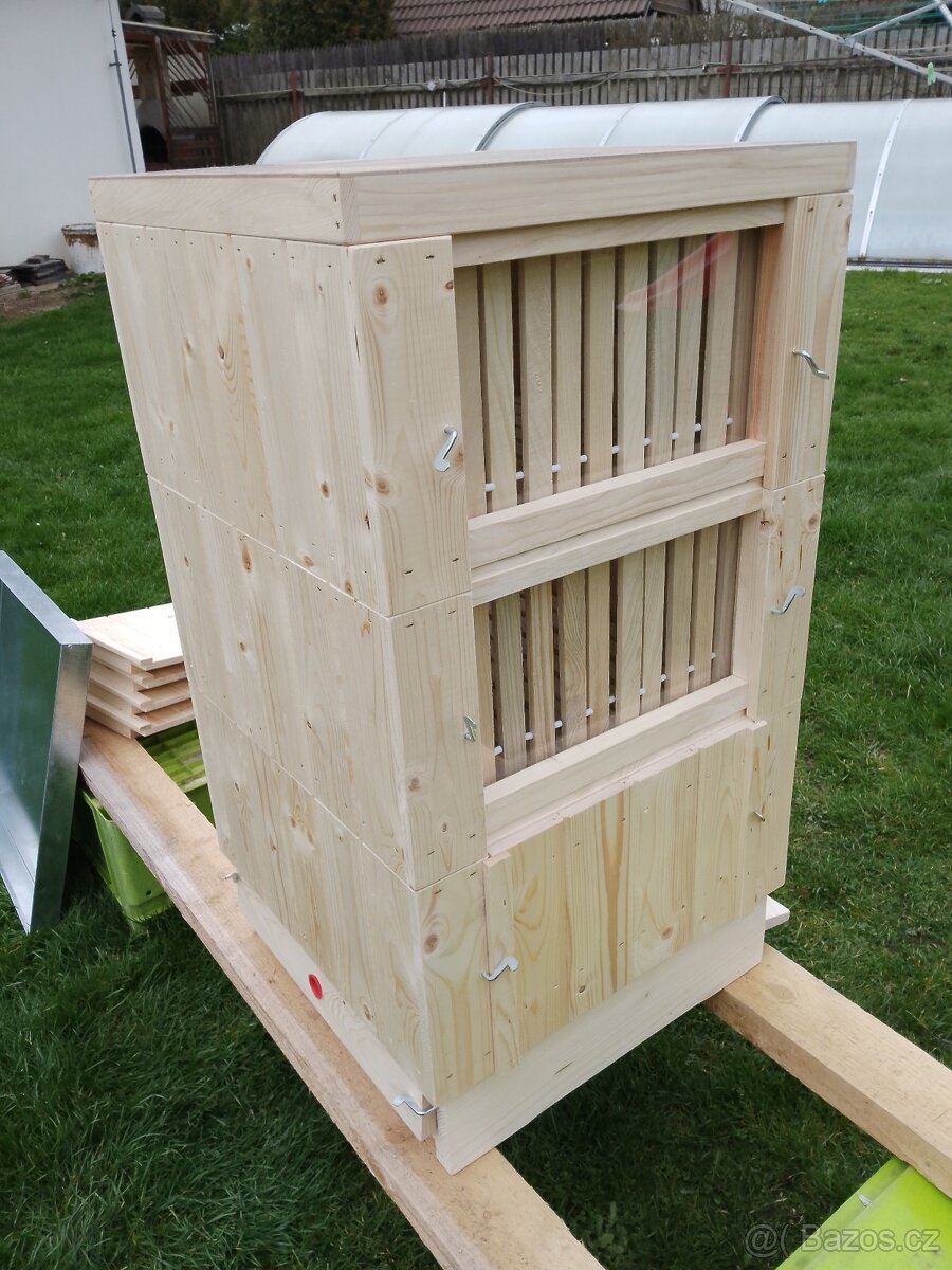 včelí úly, nástavkové úly - 7