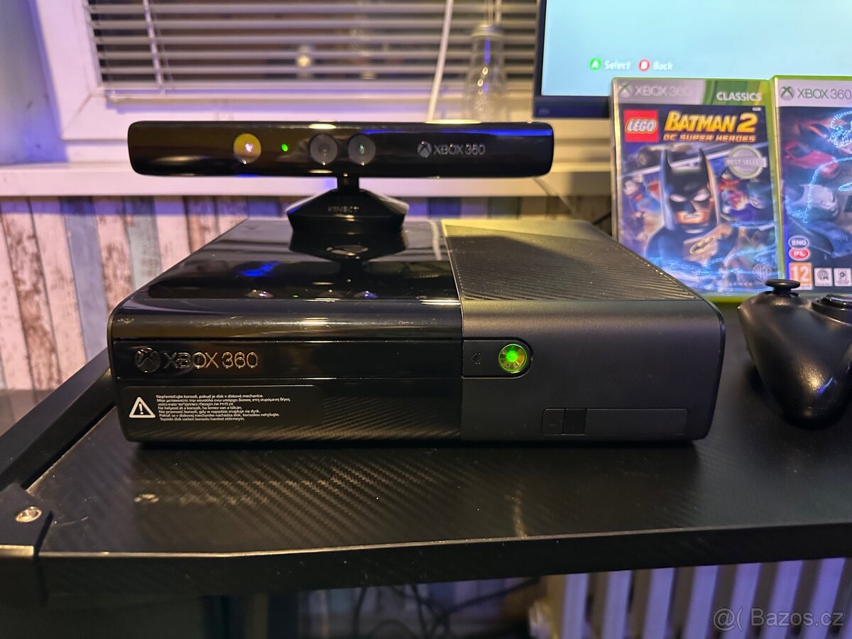 Xbox 360 E 500GB + Kinect + 2x ovladač + 4 hry - 7
