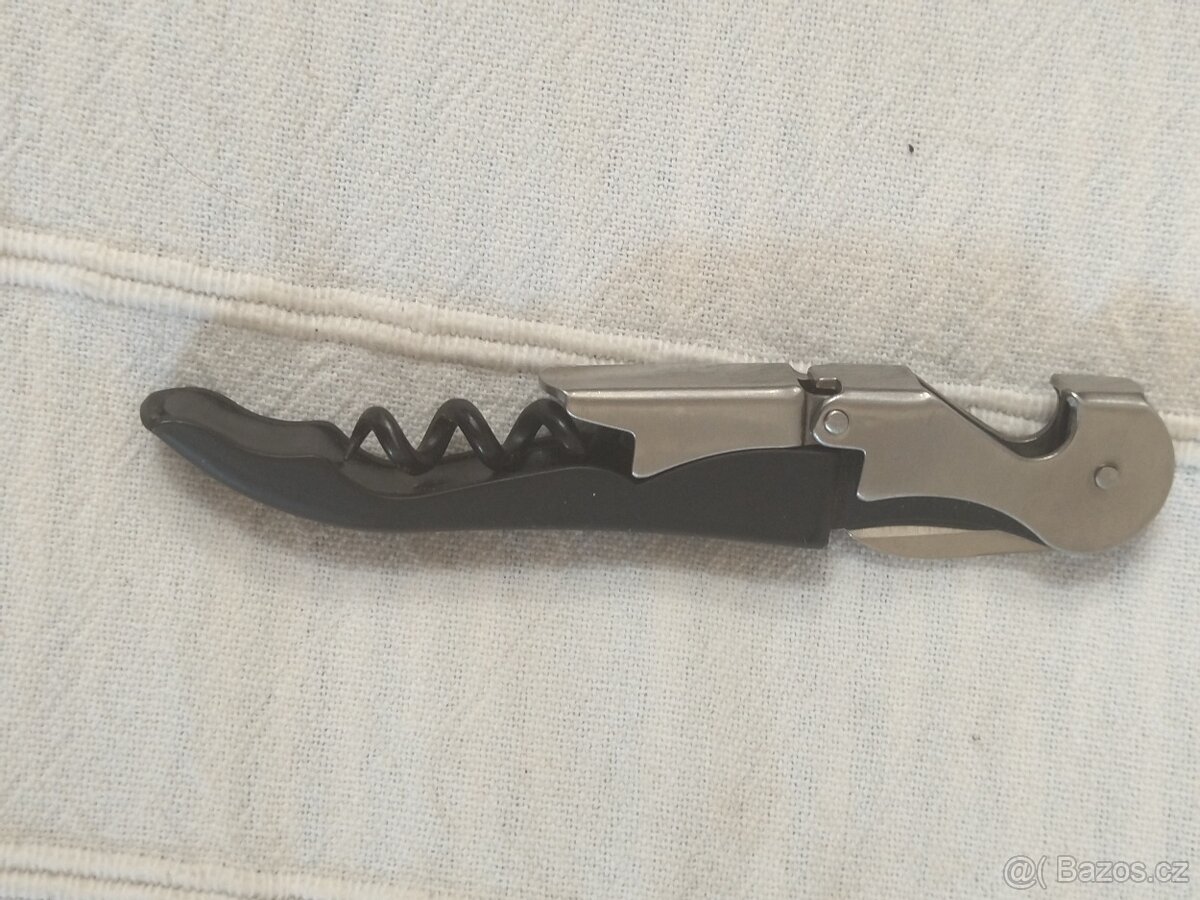 POMŮCKY PRO MILOVNÍKY DOUTNÍKŮ A VÍNA - 7