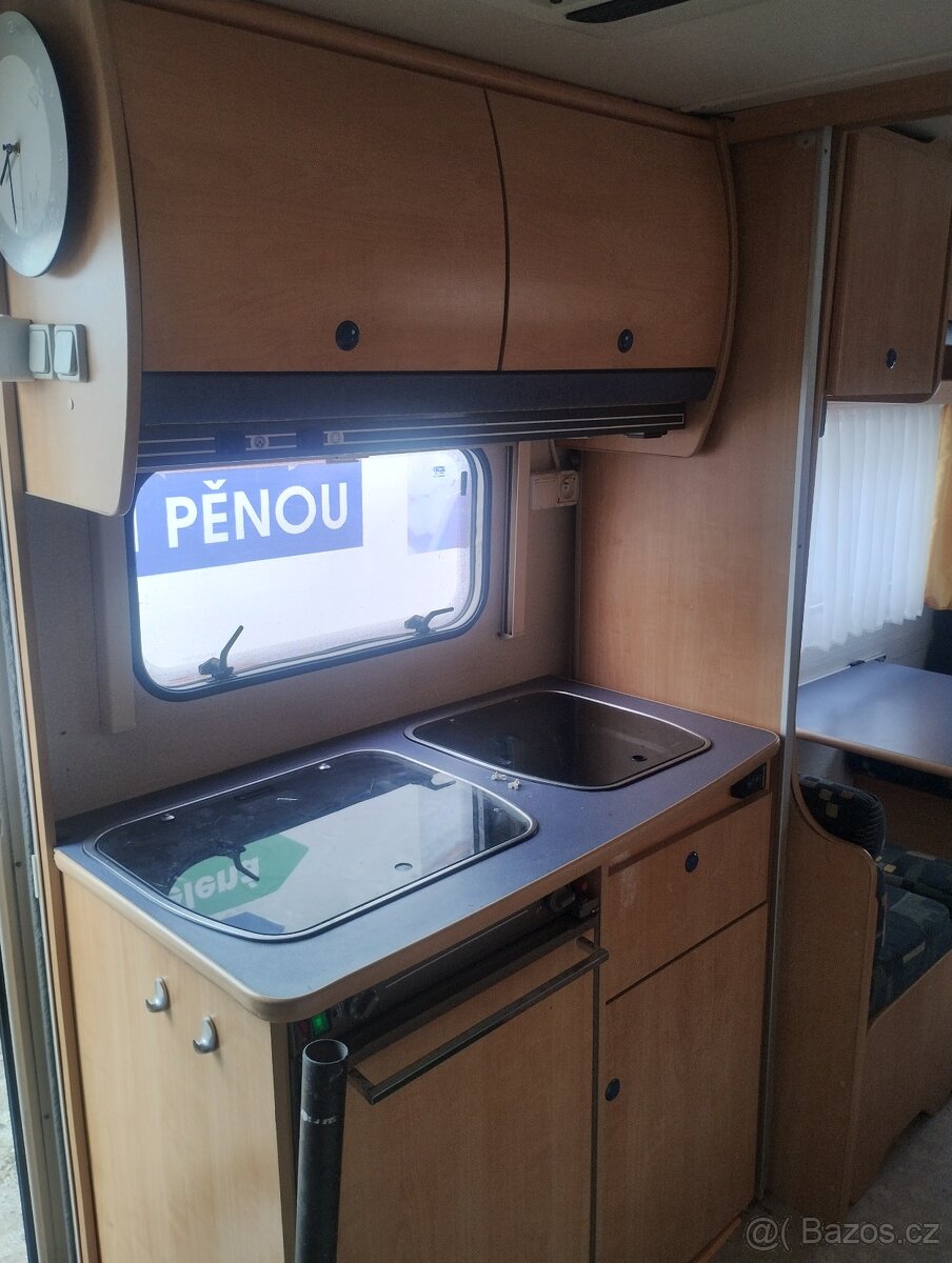 Obytný přívěs karavan - 7