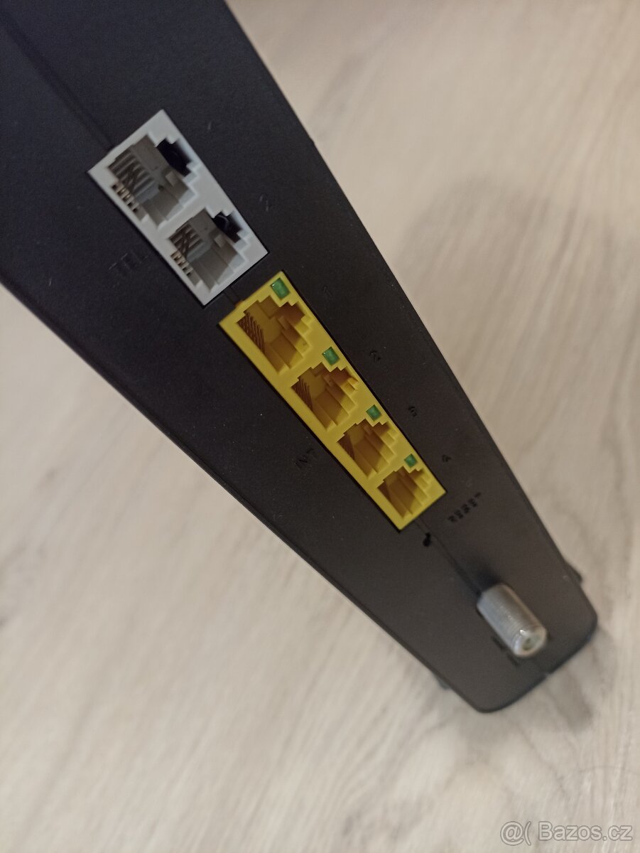 Modem Compal CH7465VF černý - 7