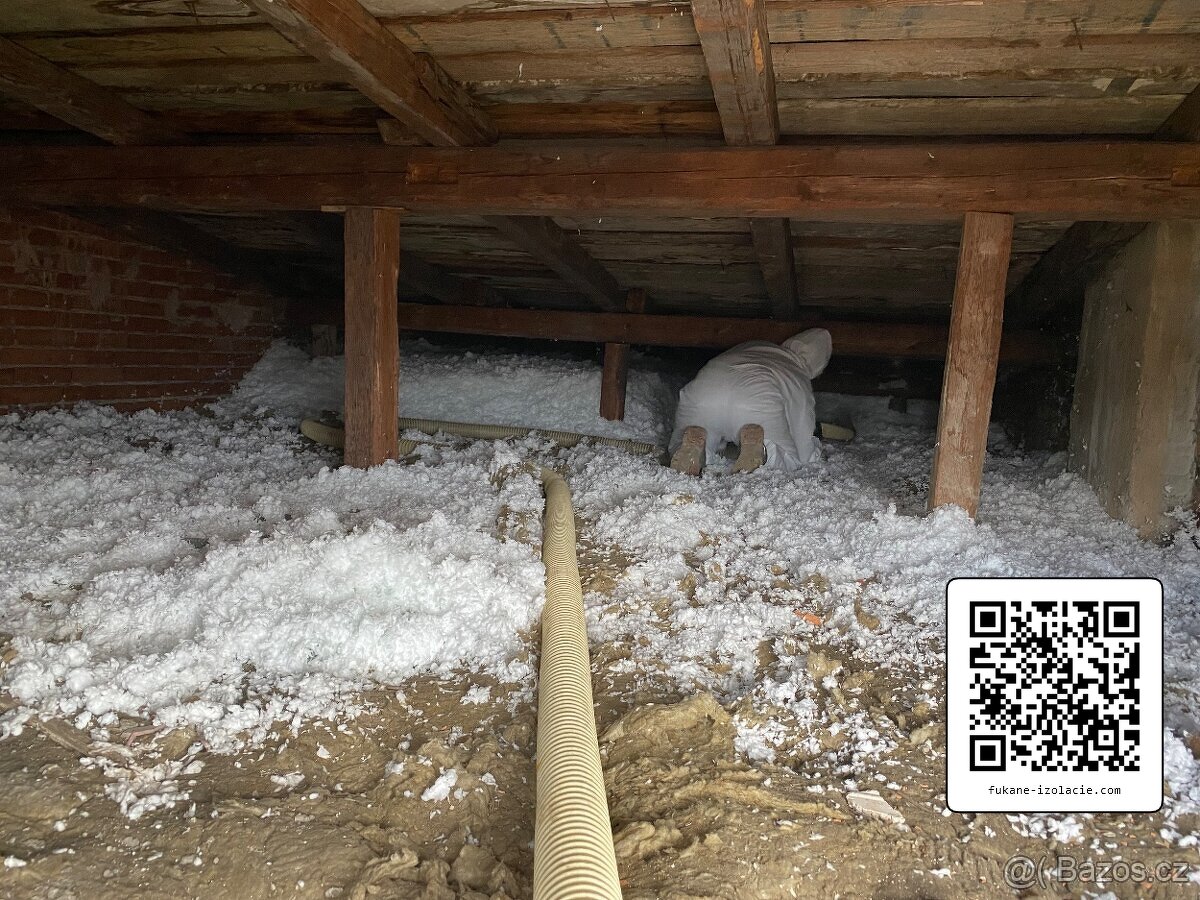 Pěnová foukaná izolace Supafil a Purking & Anhydritový potěr - 7