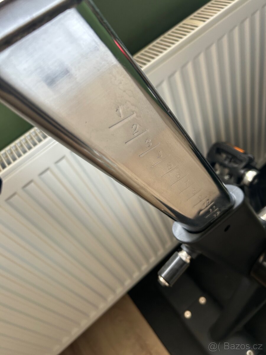 Cyklo trenažér / spinner HOUSEFIT ASTRA v záruce - 7