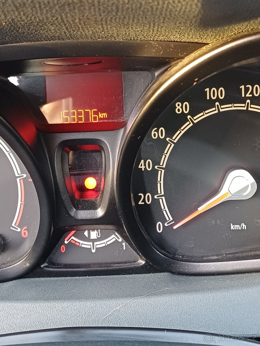 prodám Ford Fiesta - 7