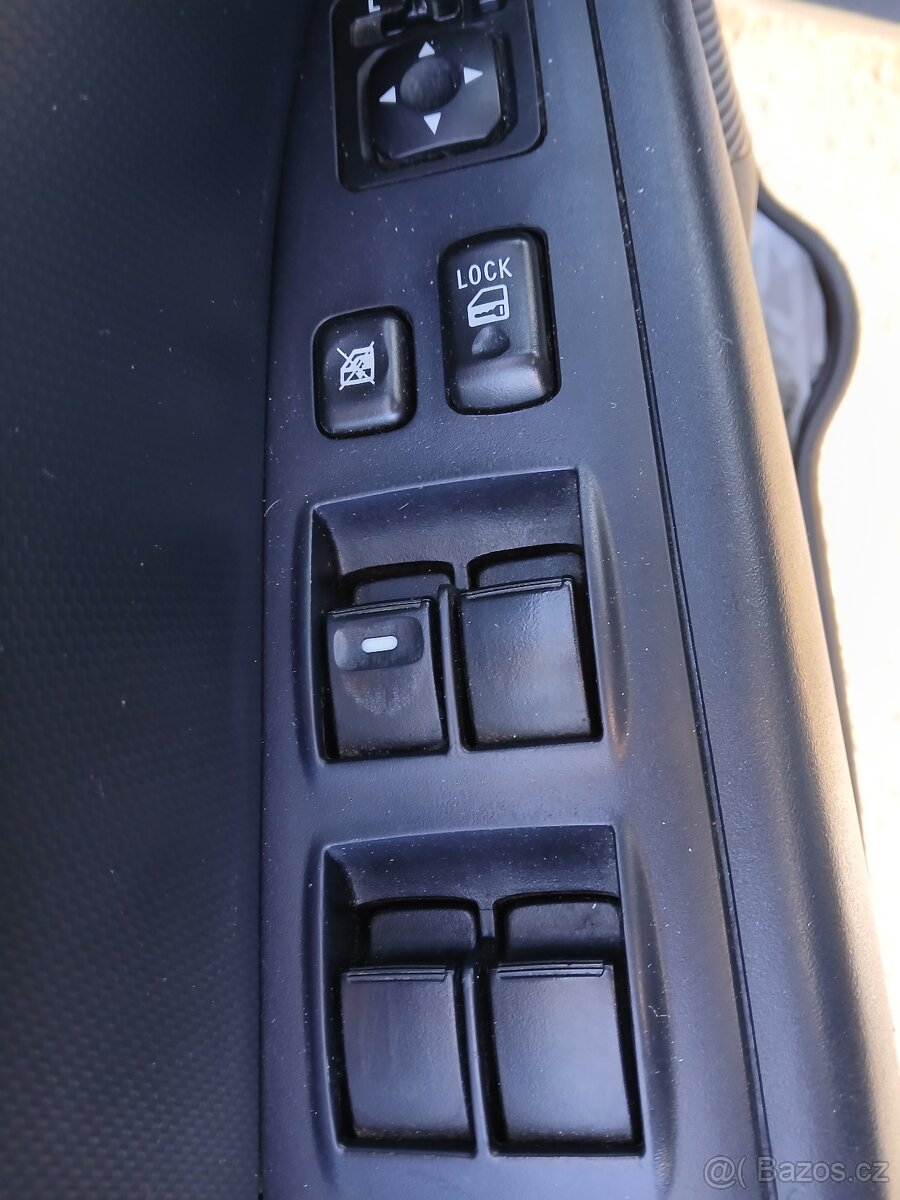 Mitsubishi Outlander - 7