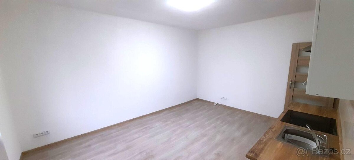 Pronájem bytu 3+kk v ulici Josefa Skupy 2517/11 v Mostě - 7