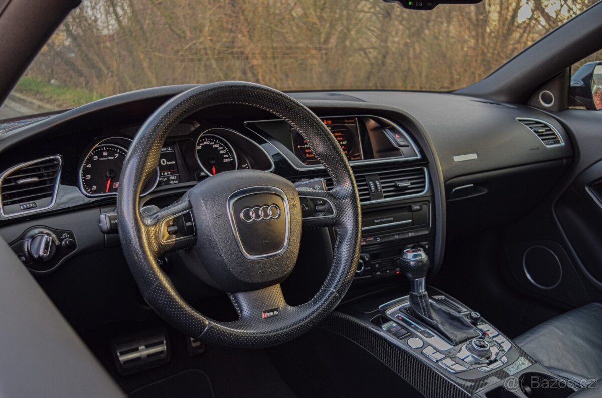 Audi RS5 V8 quattro - 7