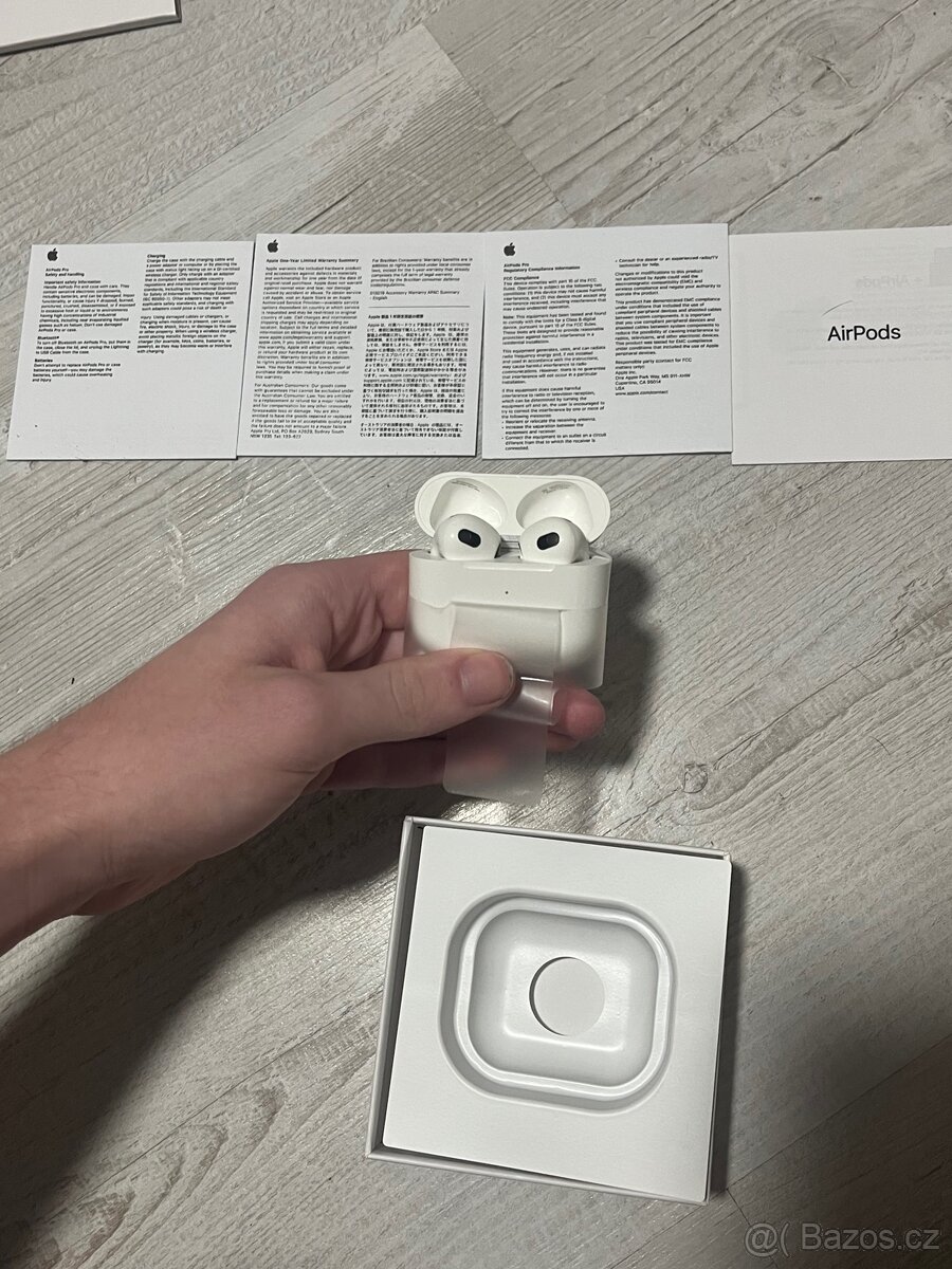 Apple AirPods 3 - 7