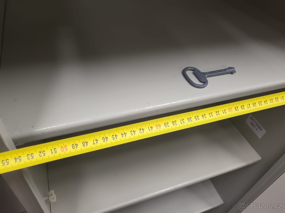 RACK skříň na technologii, baterie, akumulátory,... - 7