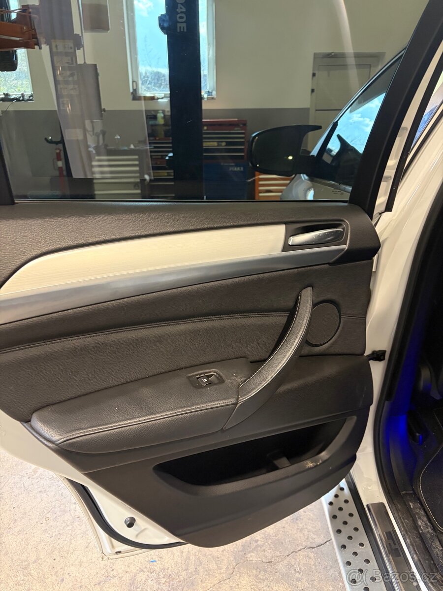 Díly z interiéru Bmw x6 e71, x5 e70 - 7