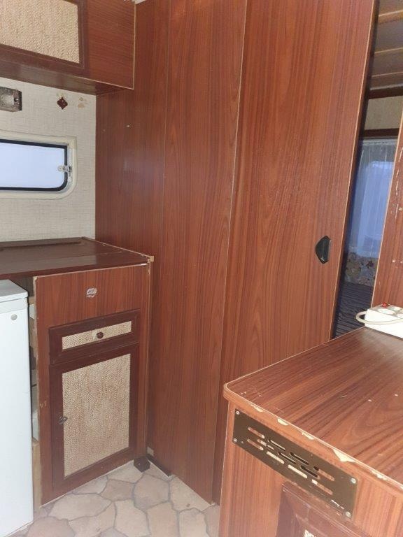 Karavan Tabbert 480 na pevné stání - 7