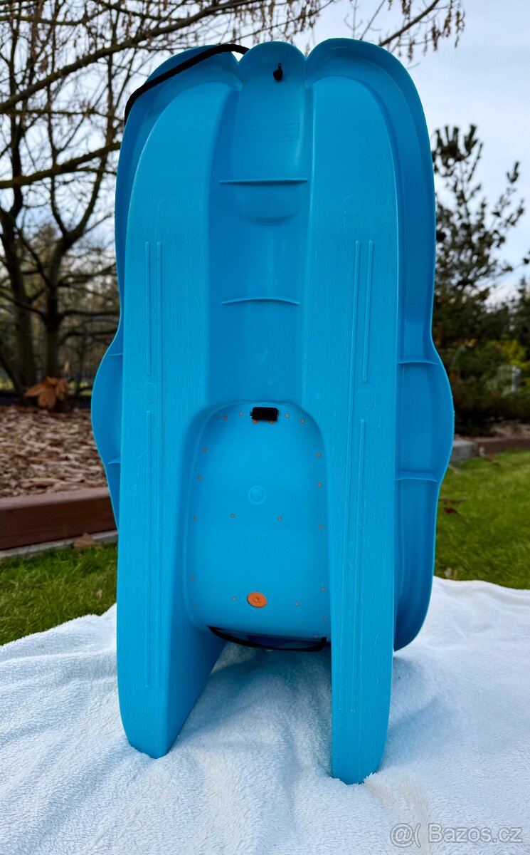 Prémiové dětské sáňky s boudou, opěrkou a madlem – jako nové - 7