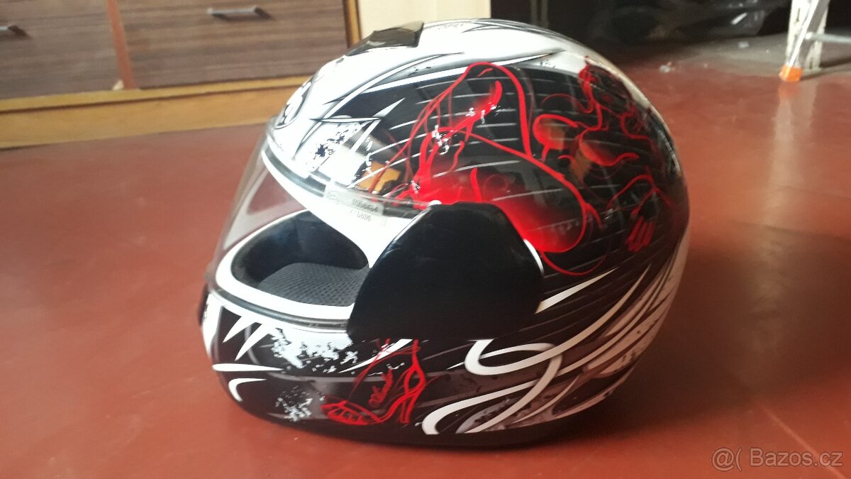 ND Suzuki GSX-R 1000, 2009-2011, Rukavice RST, Přilba Airoh - 7