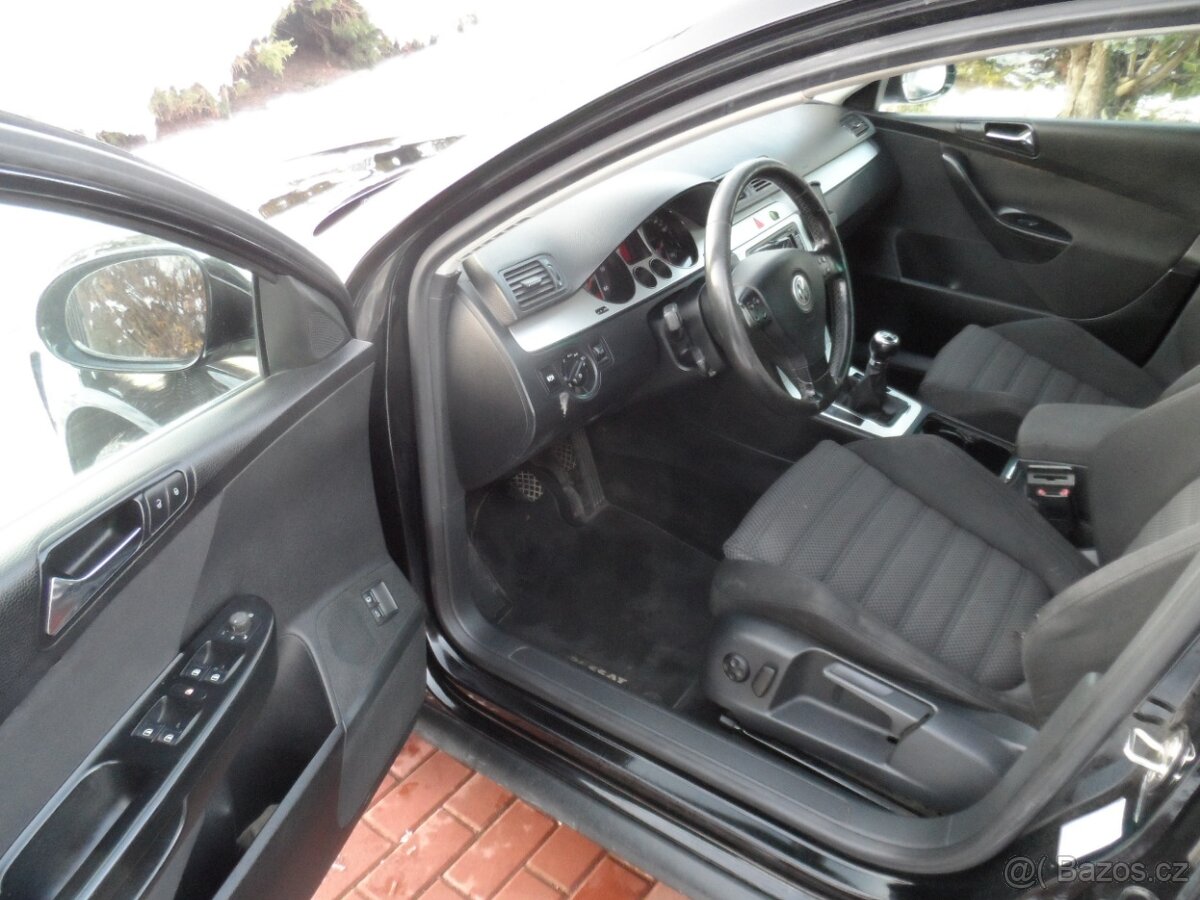 VW Passat B6 2.0 TDI 103KW Sportline,Xenon,Navi - 7
