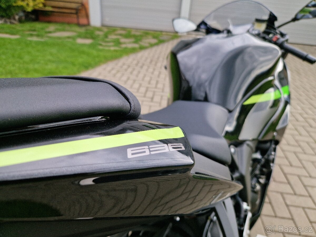 Kawasaki Ninja ZX-6R Černá model 2026 - Nový Motocykl - 7