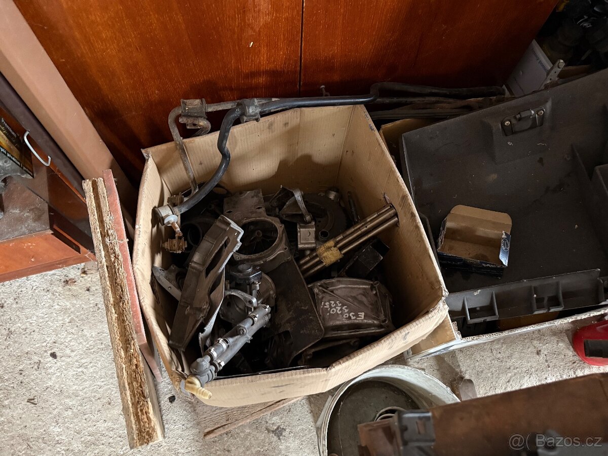 Díly na BMW E30 - 7