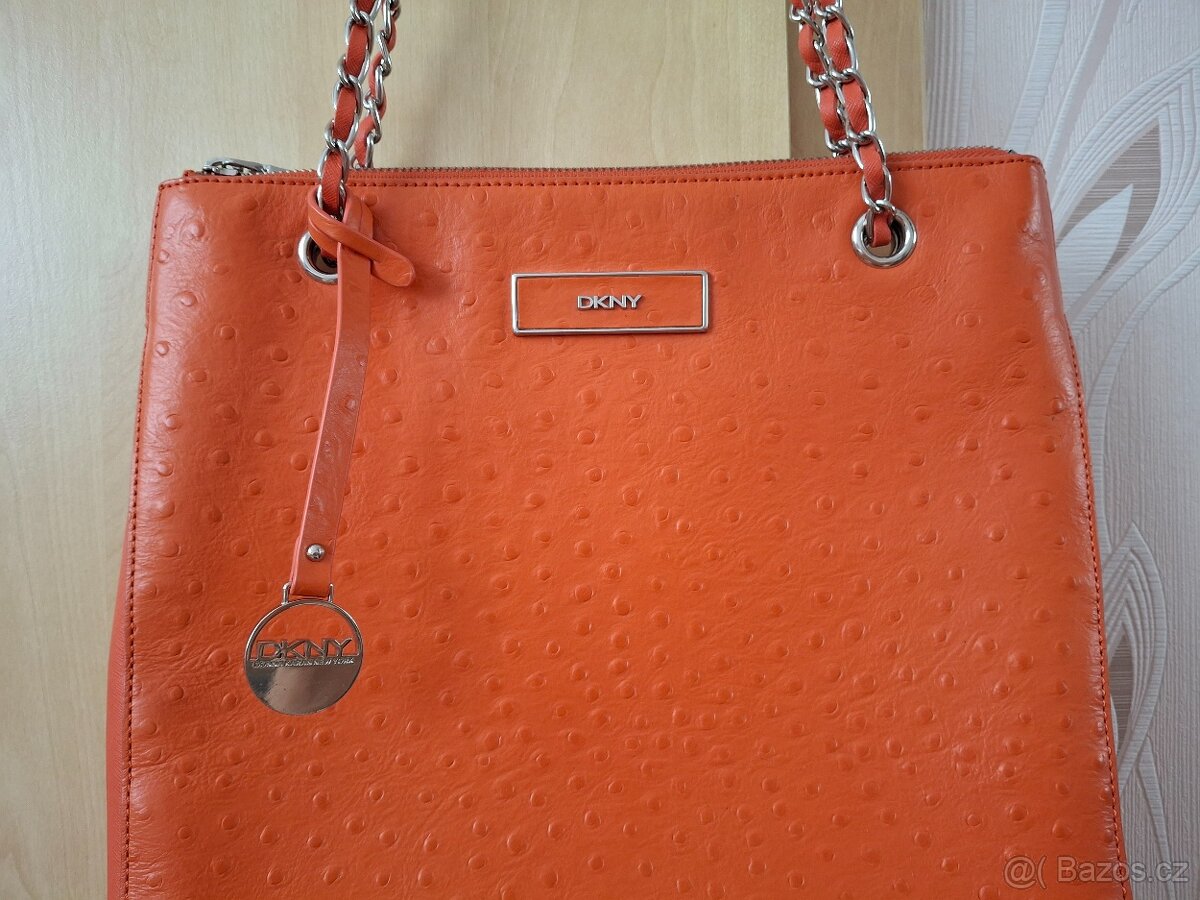 NOVÁ ZNAČKOVÁ KOŽENÁ KABELKA, zn. DKNY - 7