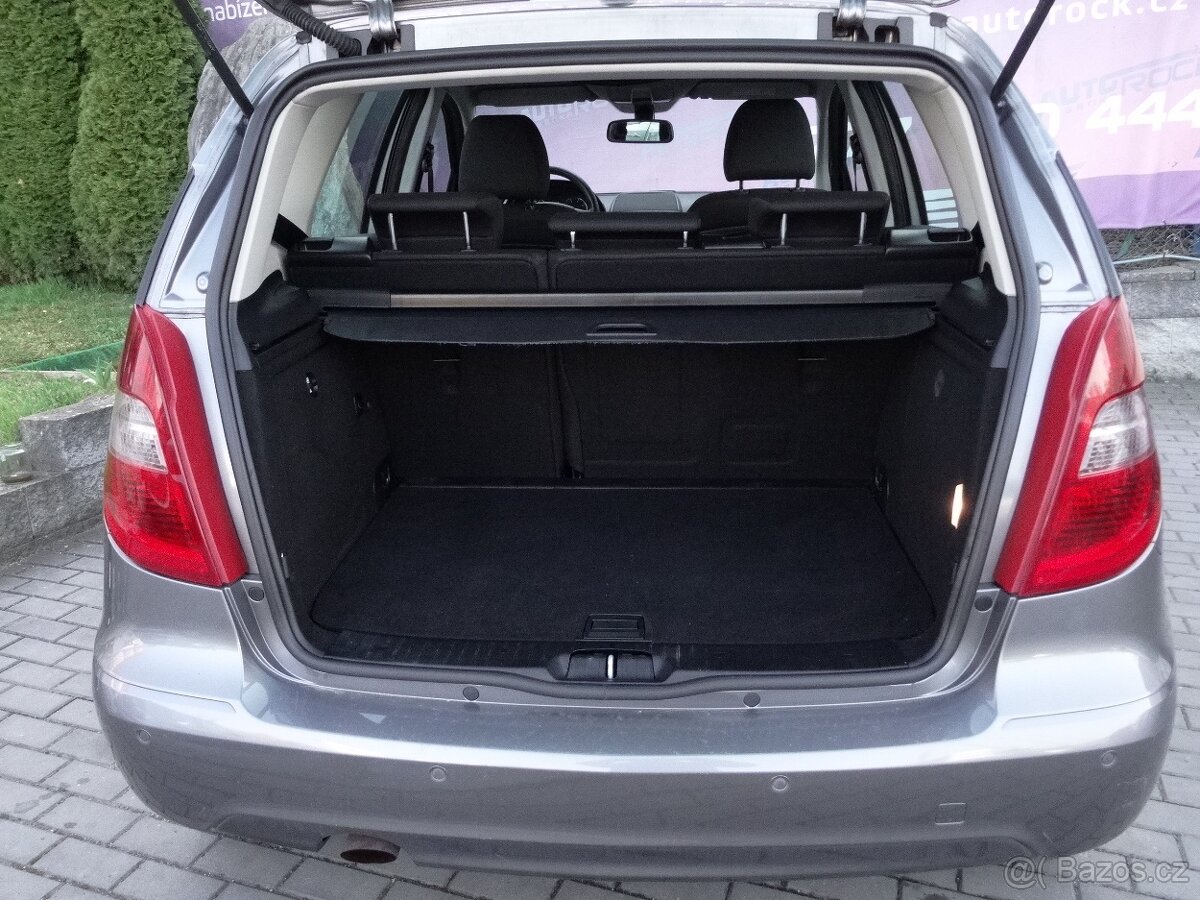 Mercedes-Benz Třídy A, 160 1,5i benzin - 7