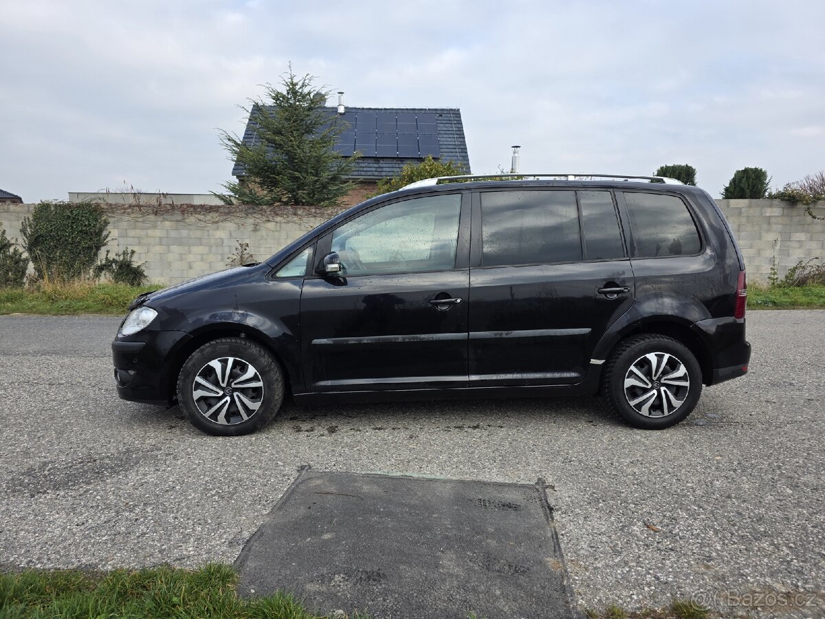 Volkswagen Touran TOP výbava - 7