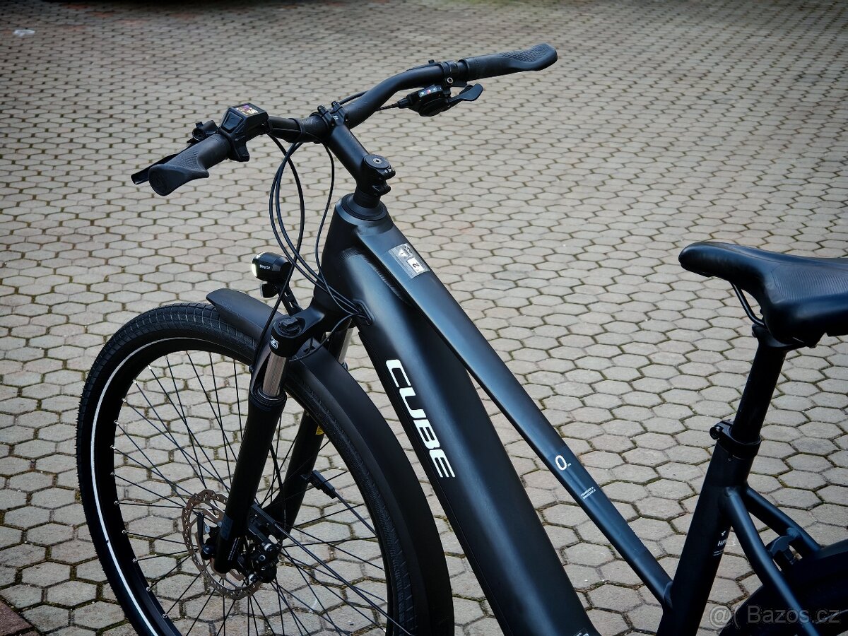 Cube Touring Hybrid One 625 - 7