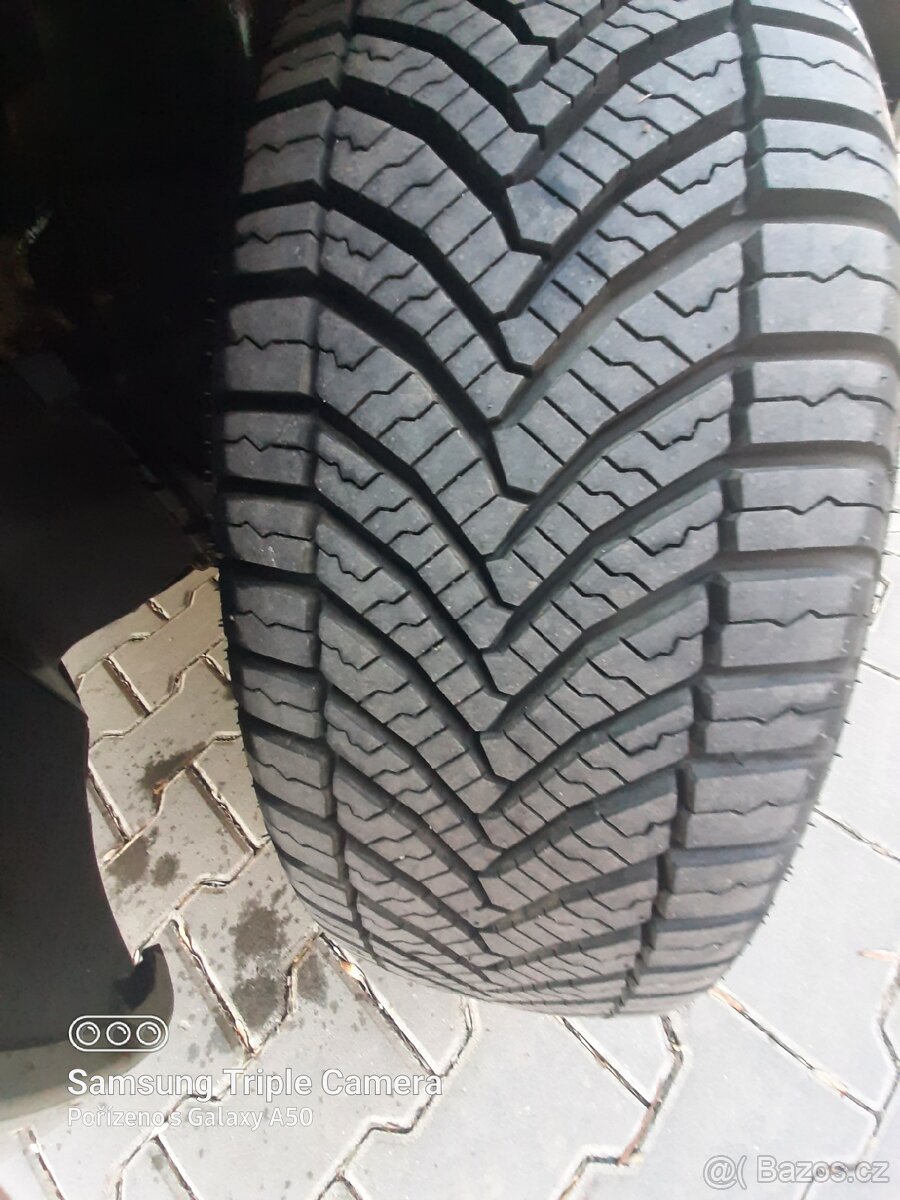 Prodám Dacia Logan 1,6 mpi - 7