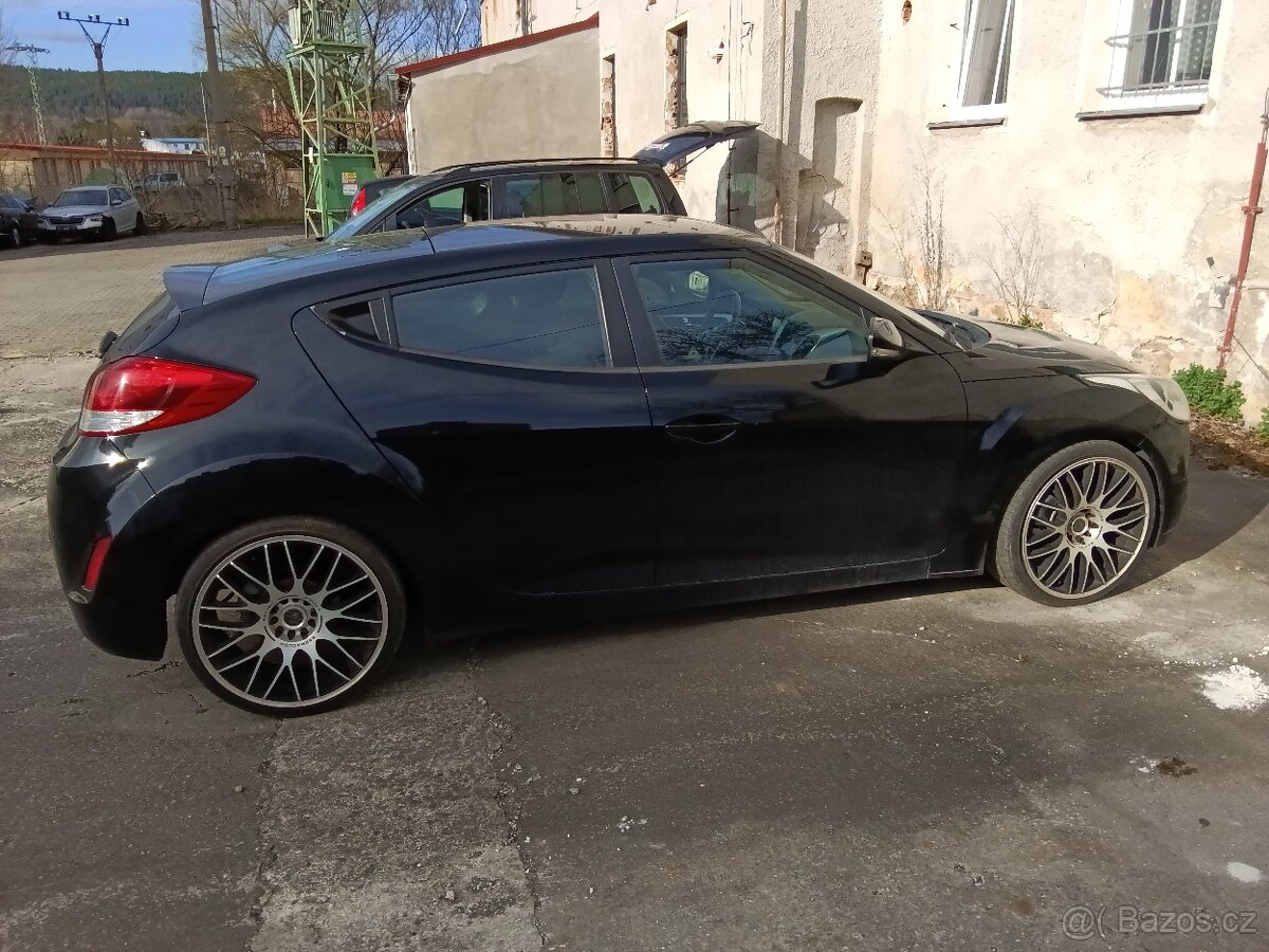 Hyundai Veloster 1.6.GDi - 7