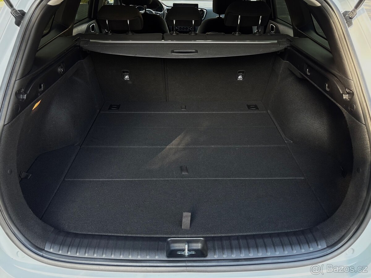 KIA Ceed SW 1,5 T-GDI 118kW ZÁRUKA r.2023 - 7