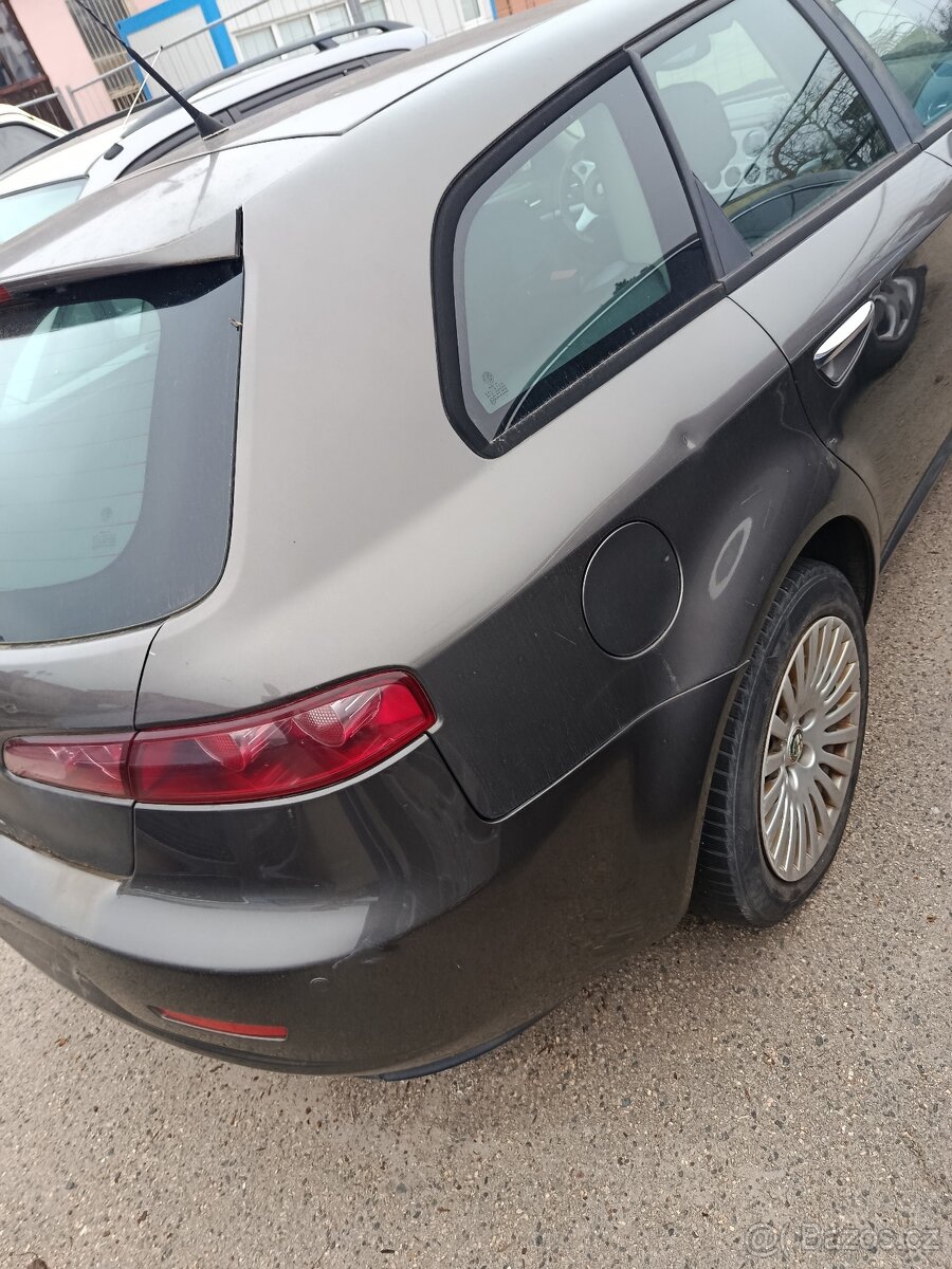 Alfa Romeo 159 .1.9jtd - 7