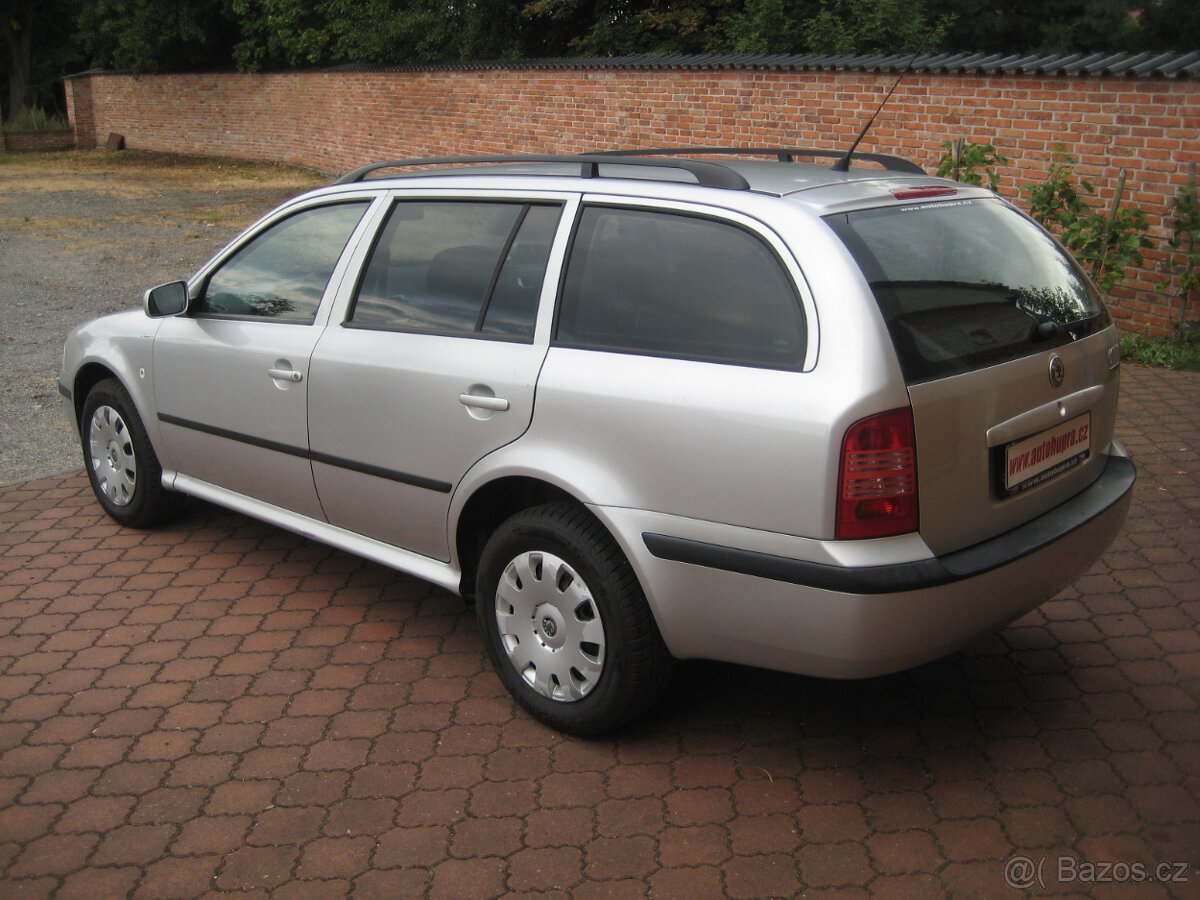 ŠKODA OCTAVIA TOUR COMBI 1.6 MPi 75 KW - 7