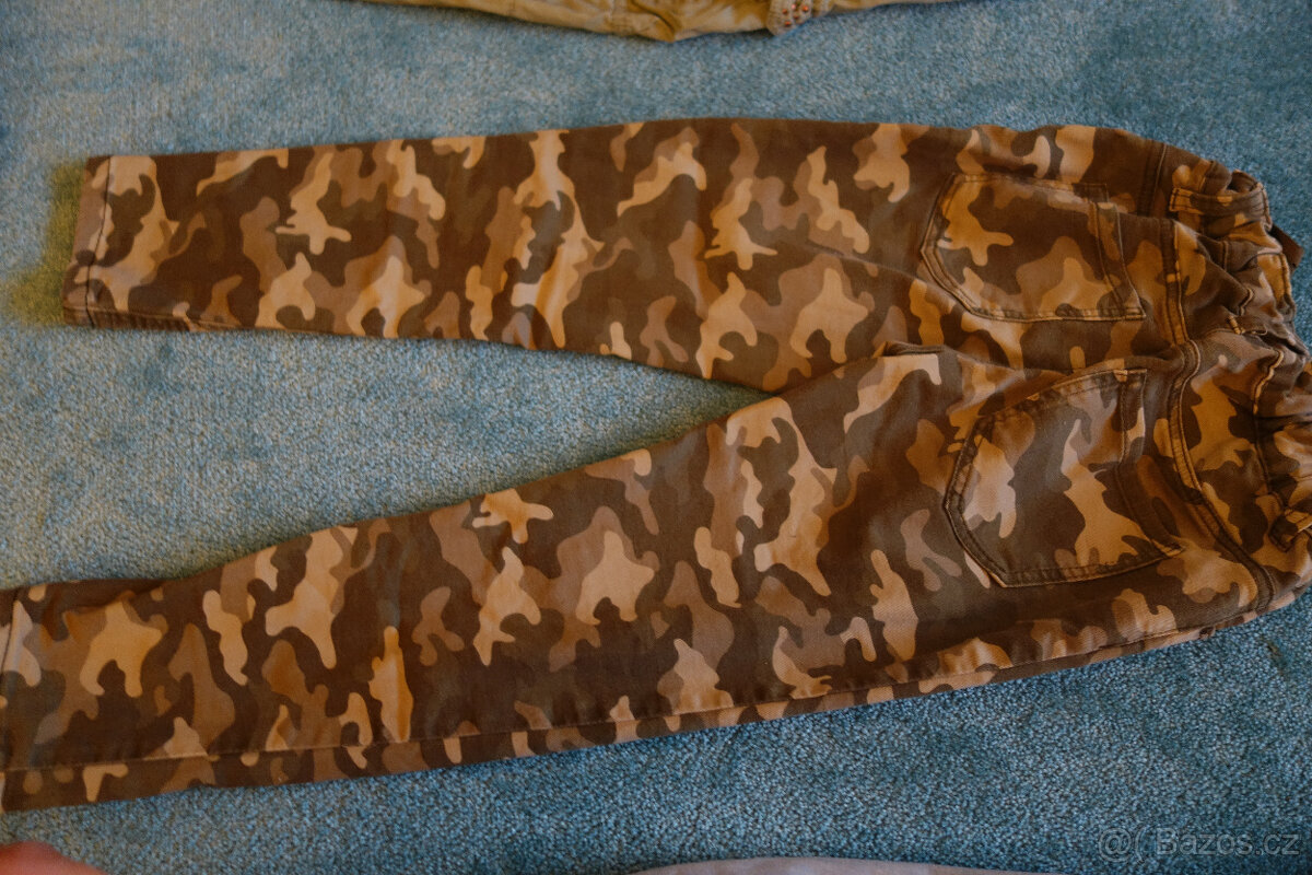 Dívčí kalhoty vel.134 - 7