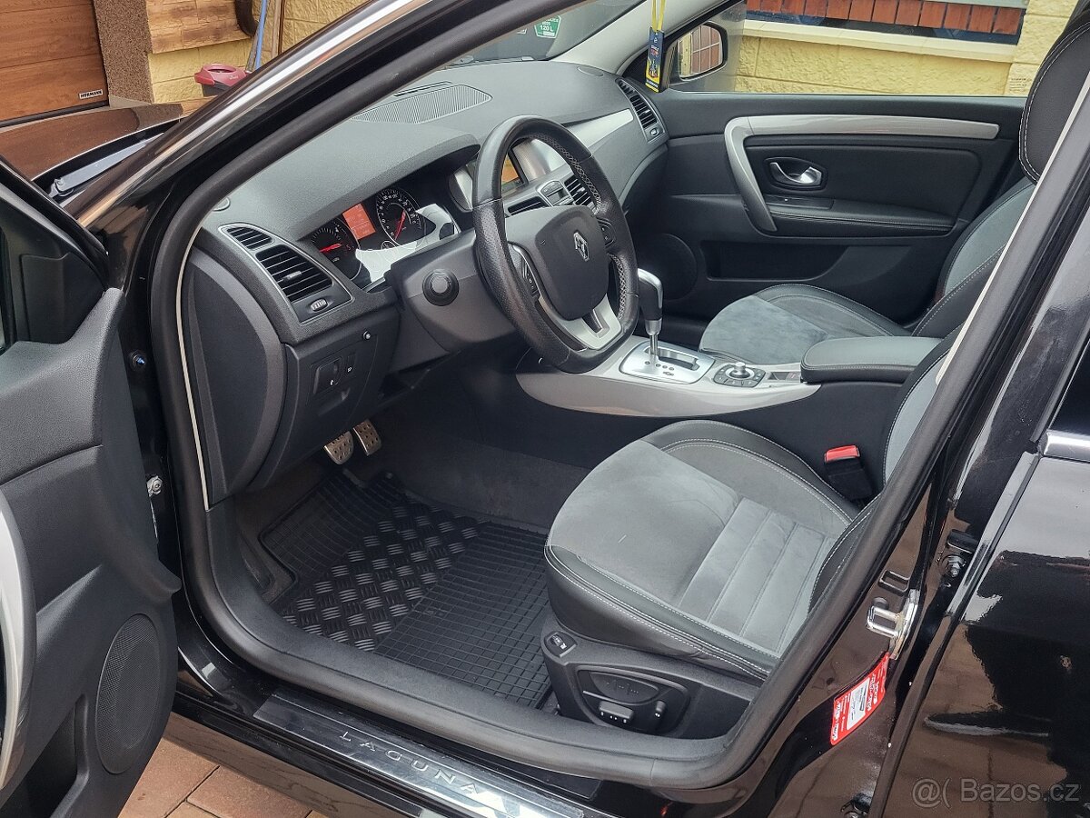 Renault Laguna III 2.0dCi 127kW 4Control - Webasto - 2x sada - 7