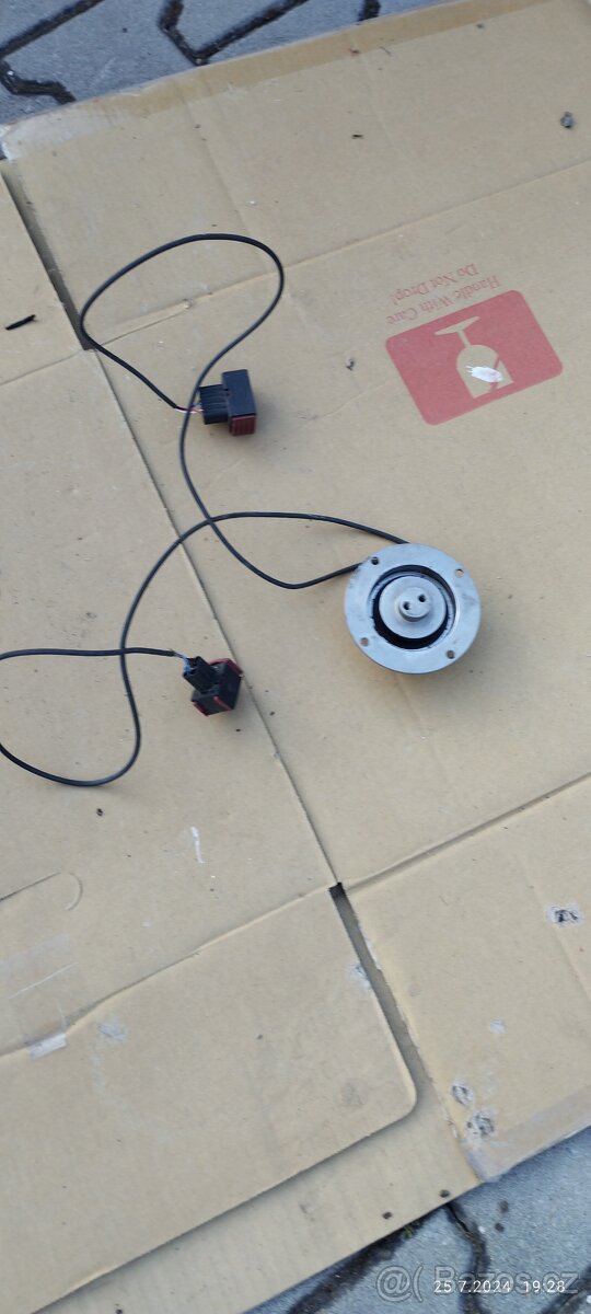 Prodám náhradní díly Jungheinrich - 7