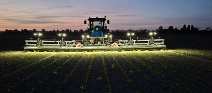 Inteligentní postřikovač RUMEX - 7