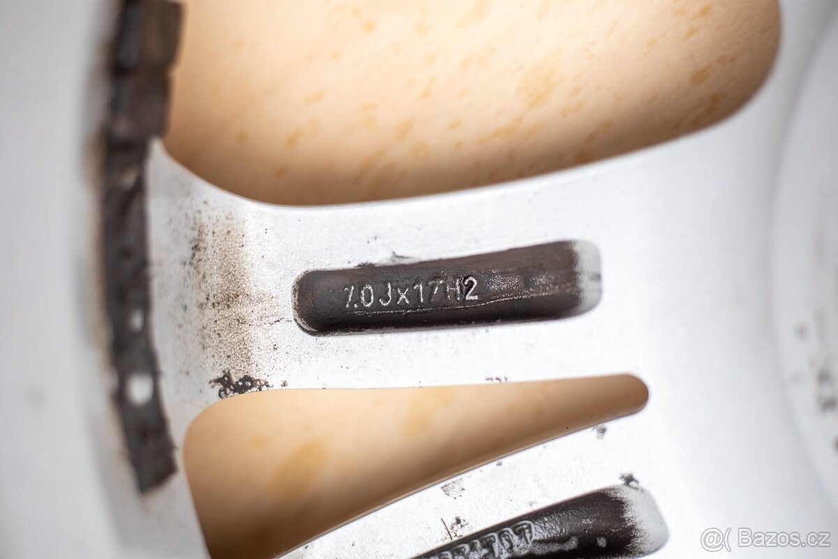 Subaru Forester XT disky R17x7J - 7