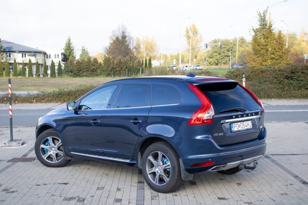 VOLVO XC60 (2015) - 7