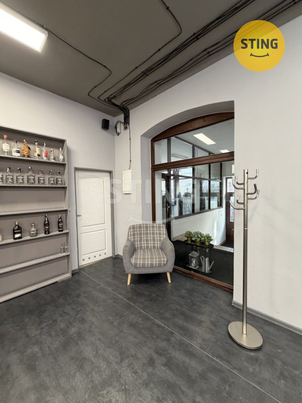 Pronájem plně vybaveného barbershopu – centrum Ostra, 133923 - 7