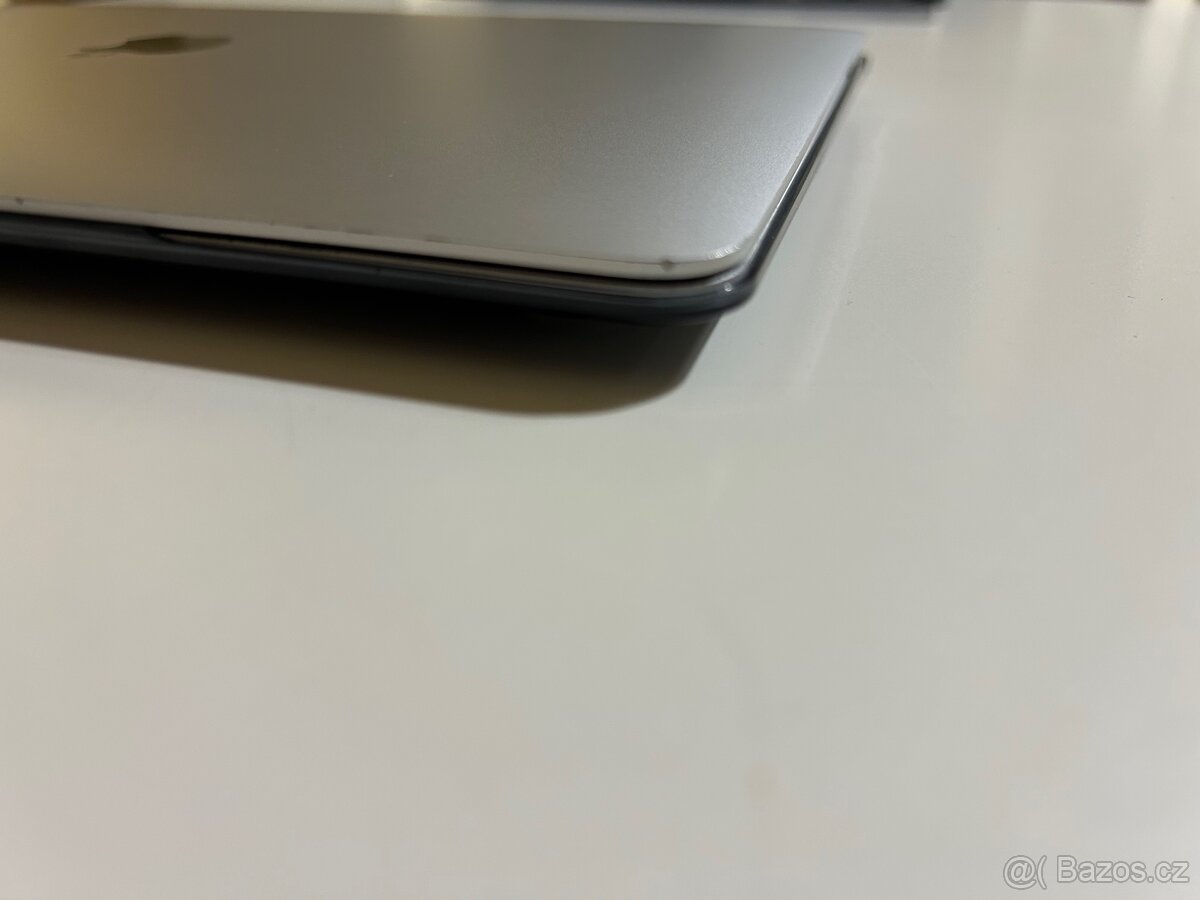 Apple MacBook Air M1 2020 256GB - 7