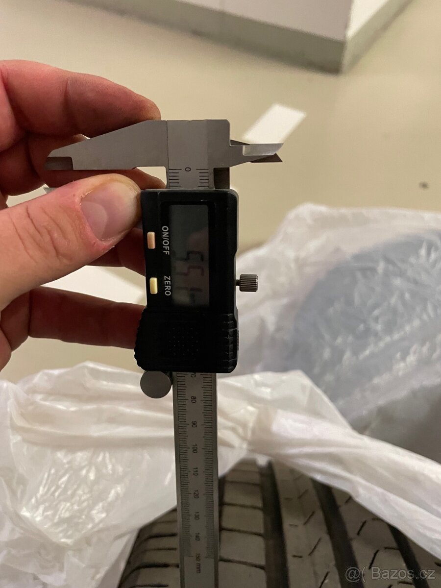 Pirelli 235/50/R19 - letní - 7