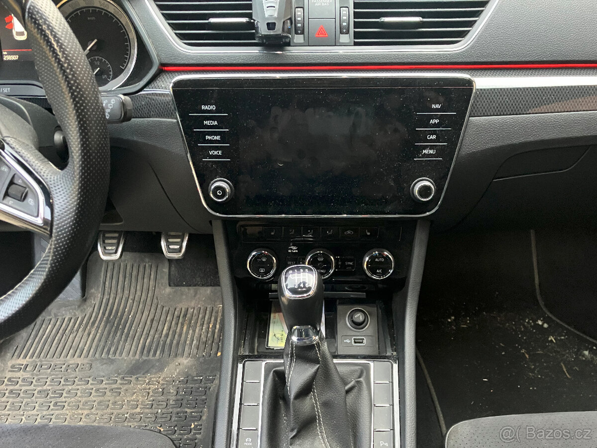 superb 3 kombi 2,0 tdi sportline r.v.2019 - 7