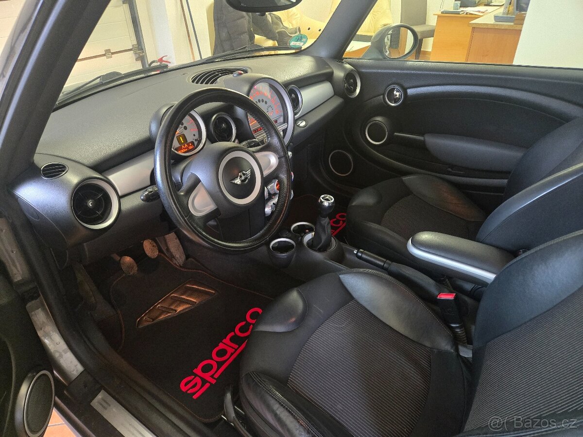 Mini Cooper 1,6i 98kW - 7