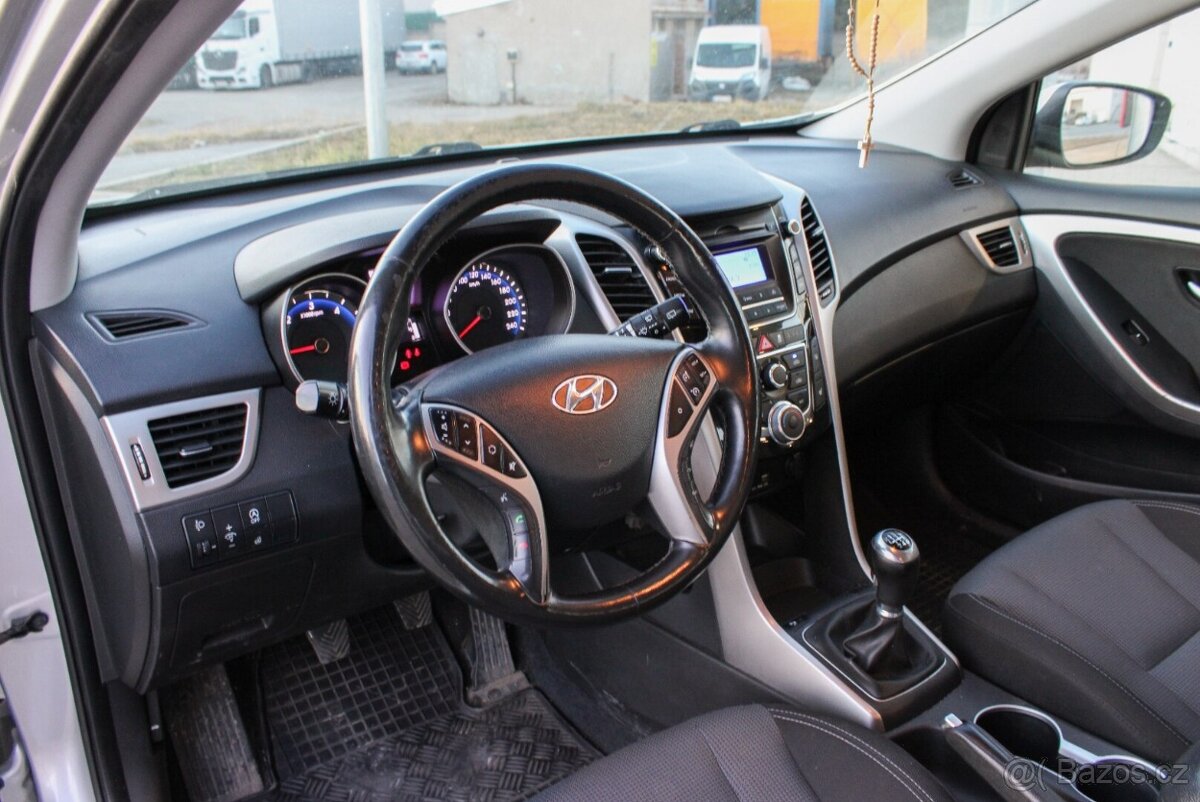 Hyundai i30 CW 1.6 CRDi 16V DOHC - 7