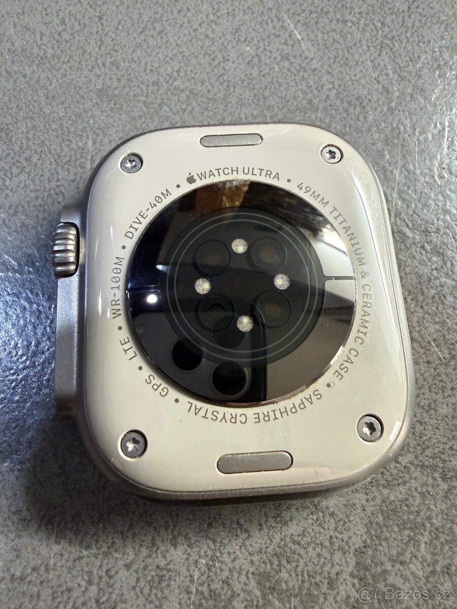 Apple Watch Ultra 2 - 7